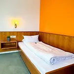 ホテル Am Bergl 3*
